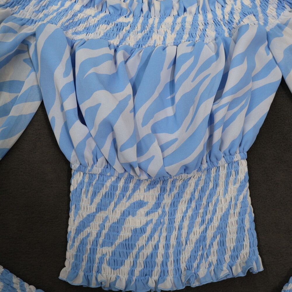Bar III Women’s XXS Blue White Zebra Print Off Shoulder Smocked Crop Top - Picture 4 of 11